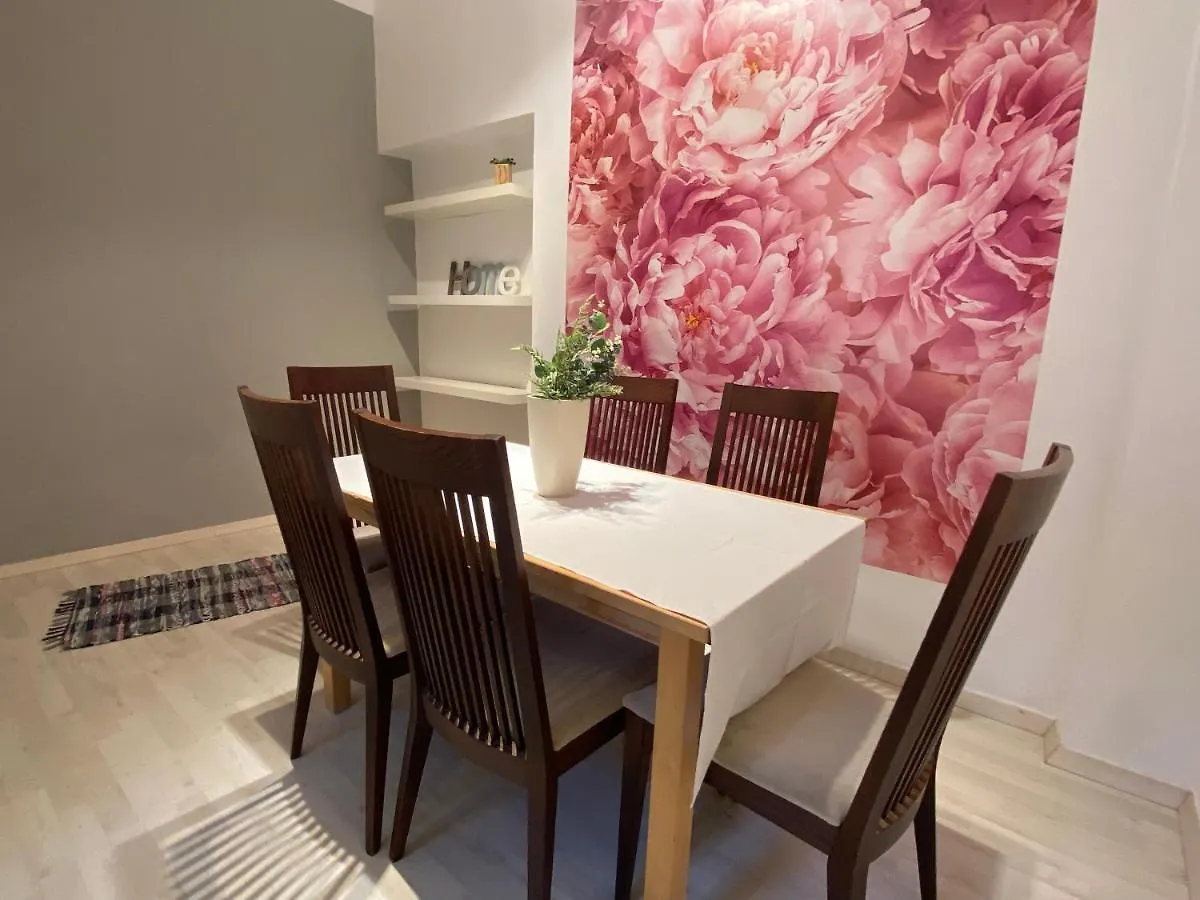 B20 Sun 100 M2 Apartment Budapest Hungary